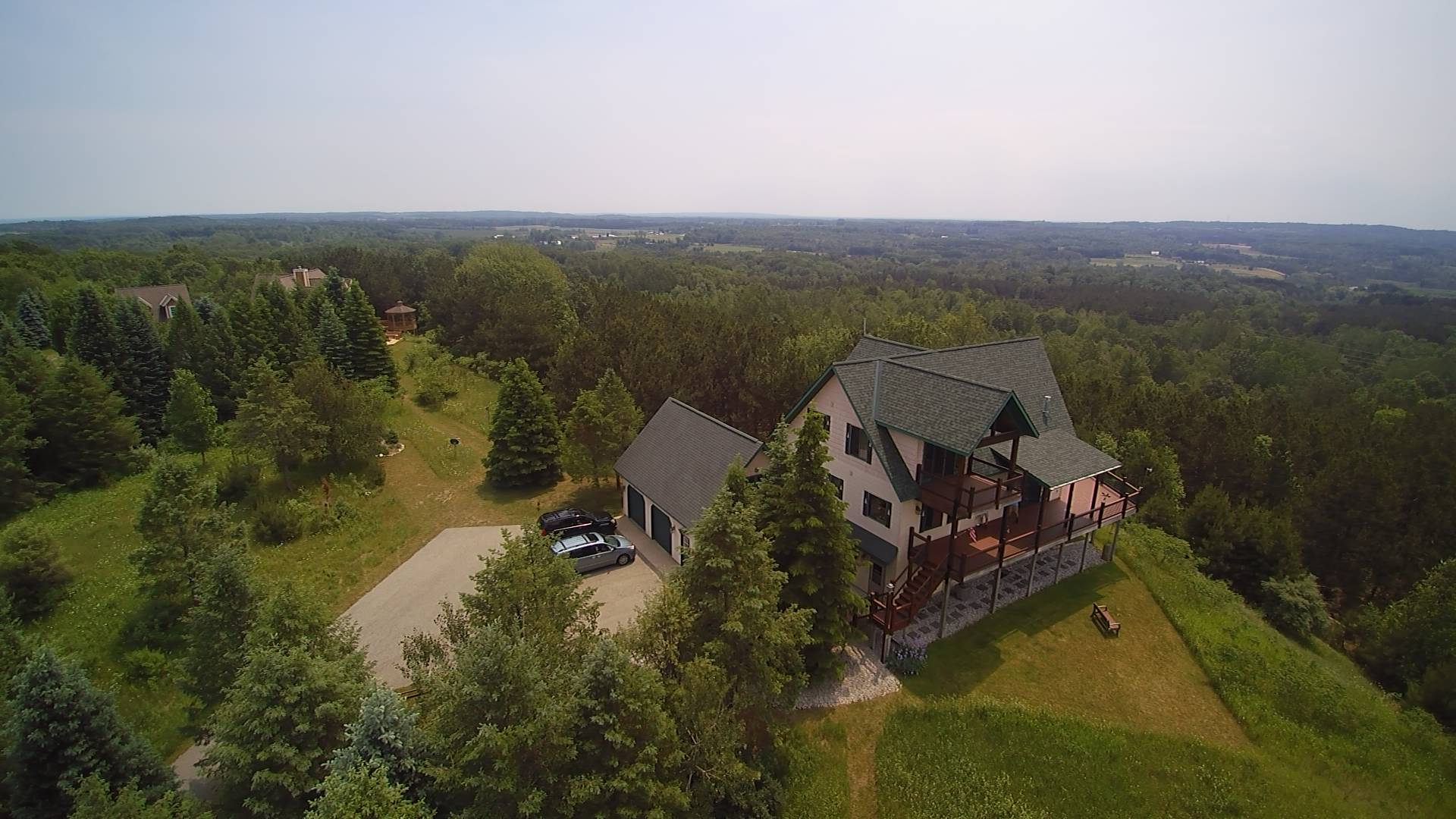 6411 9 Mile Road, Onekama, MI 49675 Trophy Class Real Estate