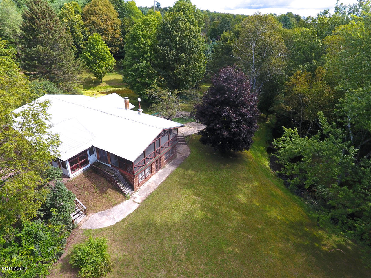 13111 Johnson Road, Kaleva, MI 49645 Trophy Class Real Estate