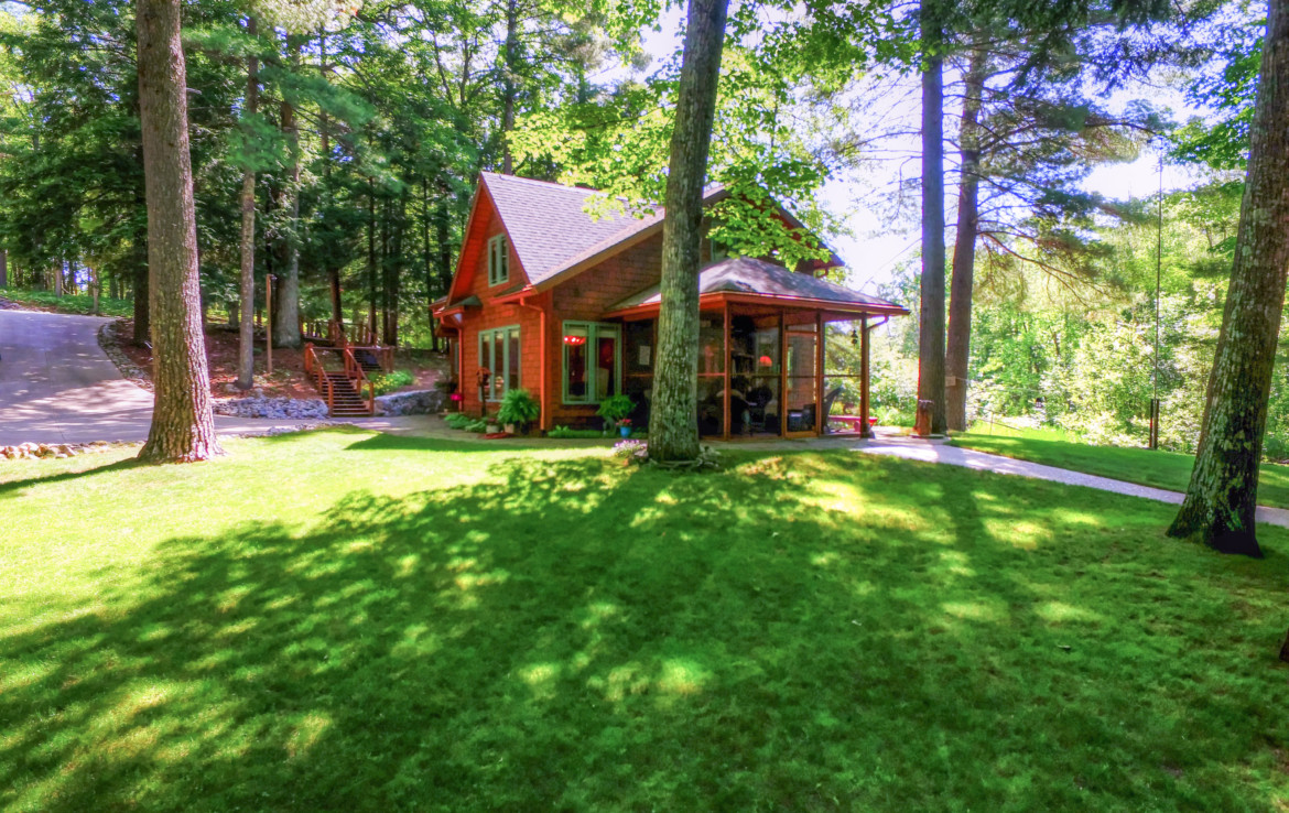 4670 S. Skocelas Road, Manistee, MI 49660 Little Manistee River