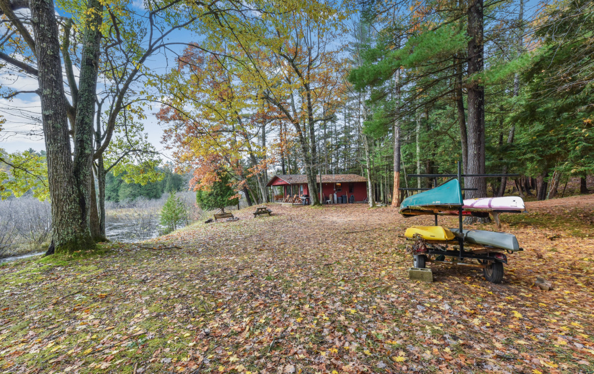 4993 Little River Rd, Manistee, MI Riverfront 39 Acres Trophy Class