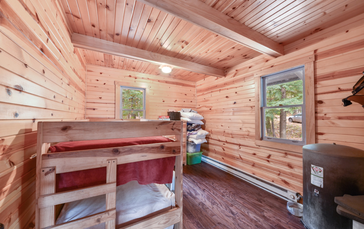 4993 Little River Rd, Manistee, MI Riverfront 39 Acres Trophy Class