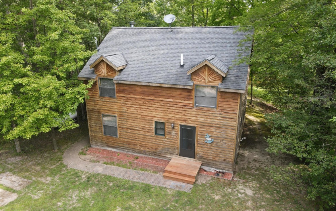 8804 Anne Dr, Walkerville, MI Riverfront Trophy Class Real Estate